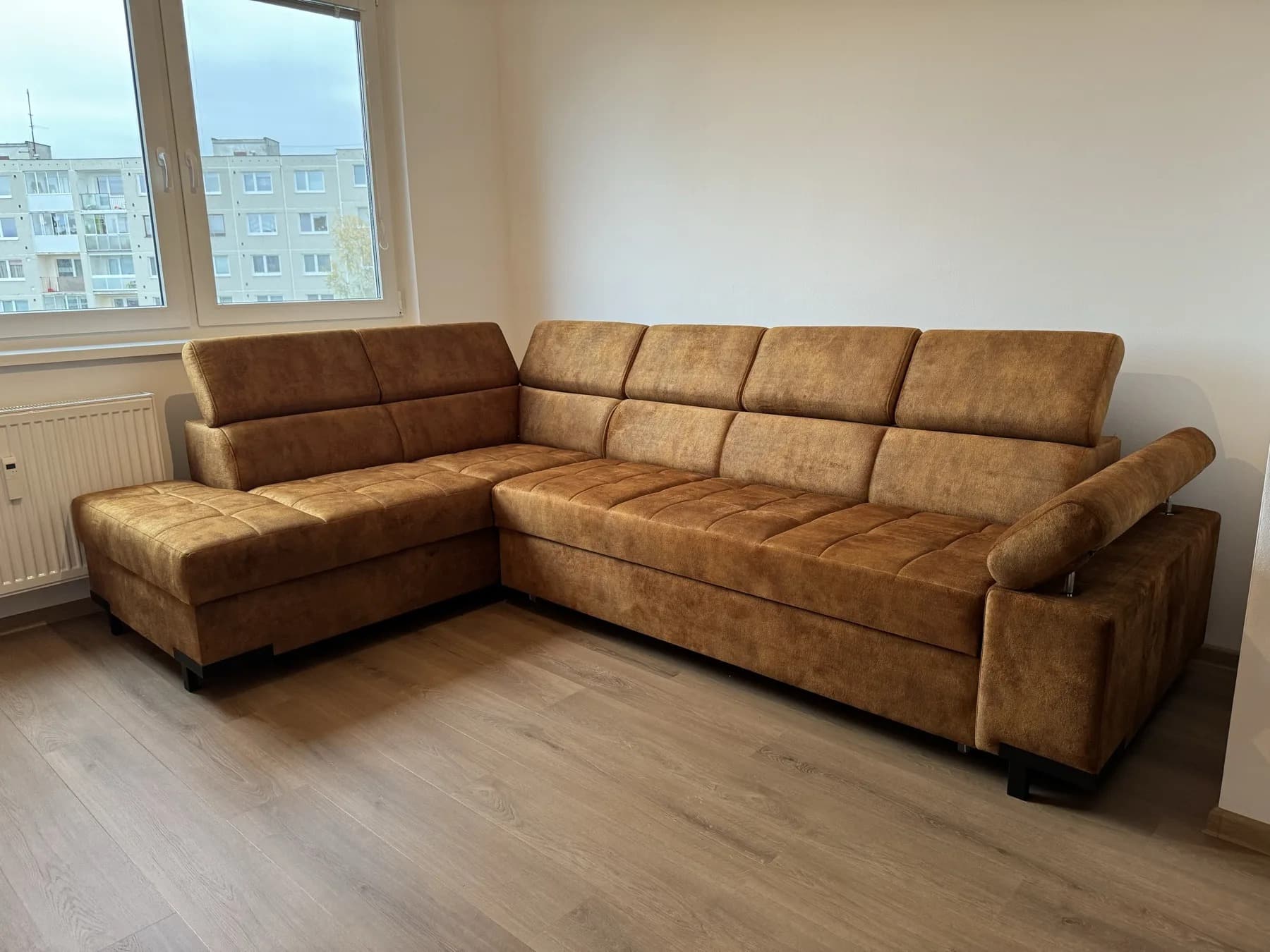 Narożnik srebrny Chesterfield, Żywiec
